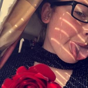 Meet your Posher, Destiny